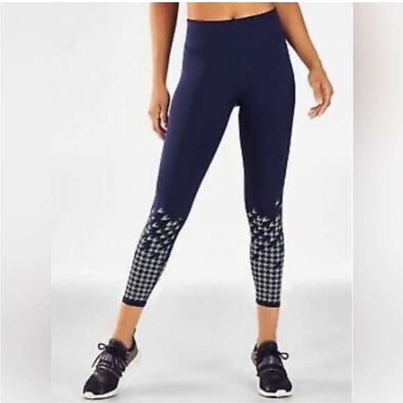 Fabletics Navy Houndstooth UltraCool Reflective 7/8 Leggings Womens Size Medium - Picture 1 of 16